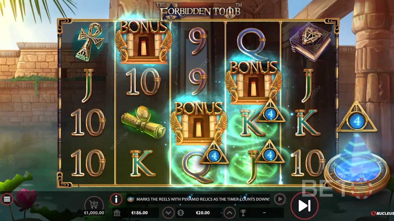 Trigger Free Spins met 5 tot 10 Wilds in het videospel The Forbidden Tomb van Nucleus Gaming