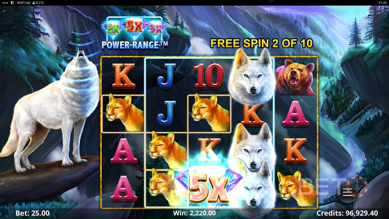 Activeer de Bonus Game modus om 10 Free Spins en bonussen te winnen in de Wolf Call slot