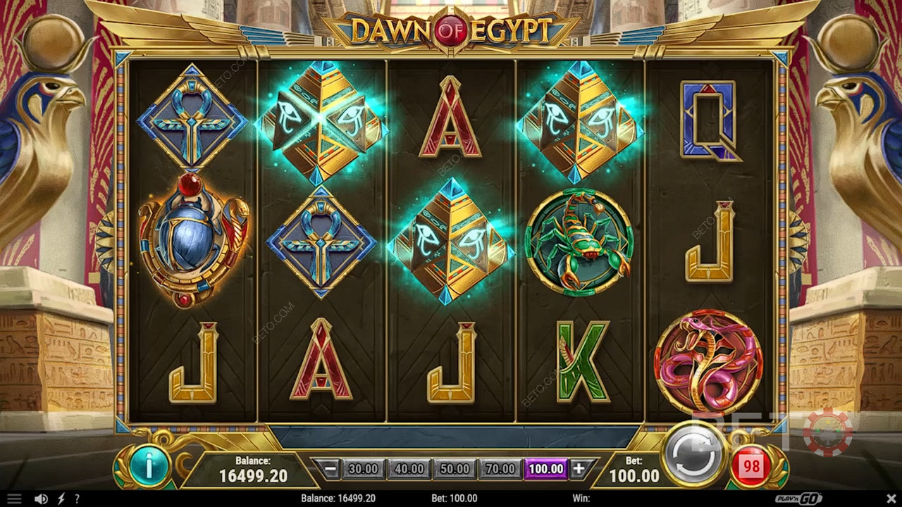 3 of meer Pyramid Scatters om Free Spins te activeren